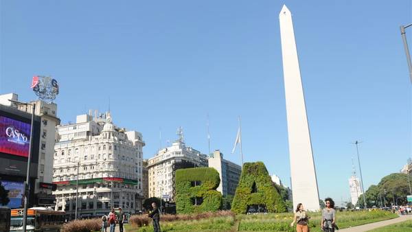 El Obelisco porteño cumplio 80 años