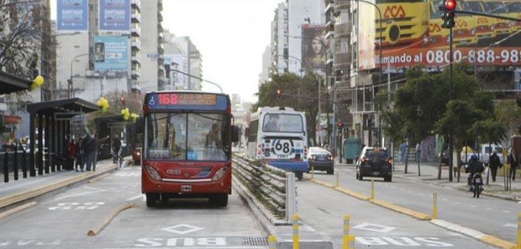 Vecinos expresaron su malestar por la extracción de arboles