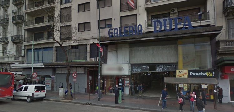 Robaron cuatro negocios en la avenida Rivadavia al 7000