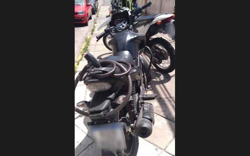 La Policía  detuvo a un hombre con una moto robada