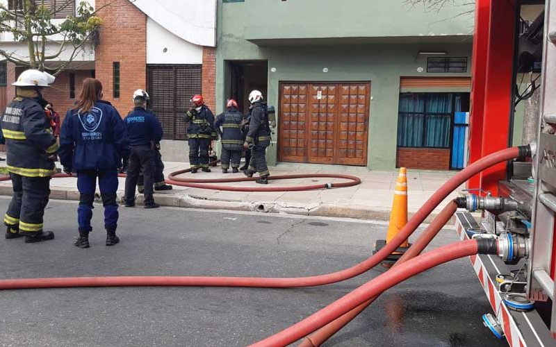 Incendio en una casa de Parque Chacabuco