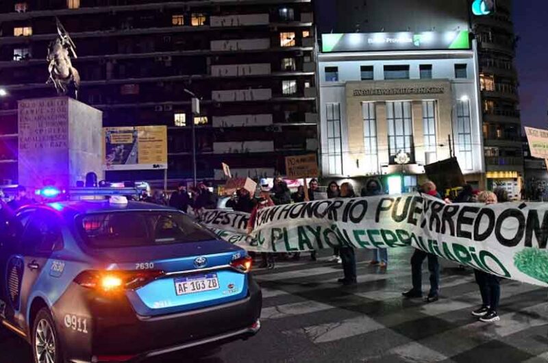 Nueva protesta de vecinos de Caballito contra el Parque Lineal