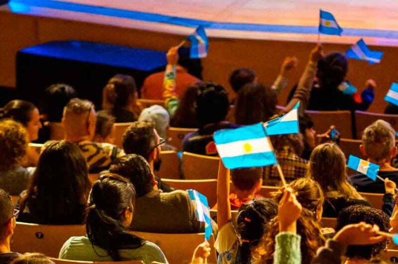 Día de la Bandera: exposiciones y novedades culturales