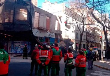 Se derrumbó una obra en construcción a una cuadra del Congreso