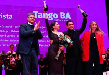 Dos parejas de la Ciudad y una de Chubut ganaron el Mundial de Tango