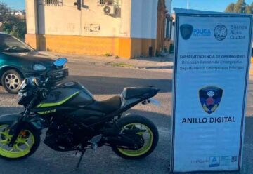 Dos menores en moto detenidos por escaparse de un control